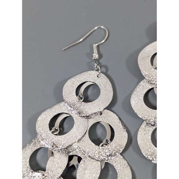 Silver Tone Textured Round Disc Chandelier Charm Statement Earrings MOD Long - Picture 6 of 9